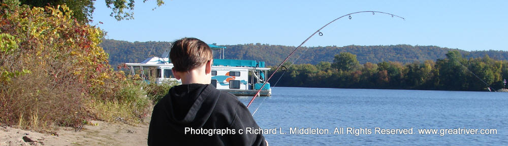 Mississippi River Fishing: Mark Clements, Genoa Fishing Barge, and